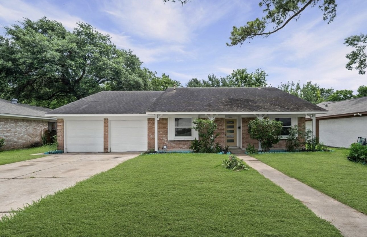 10935 Silkwood Drive Property Photo 1