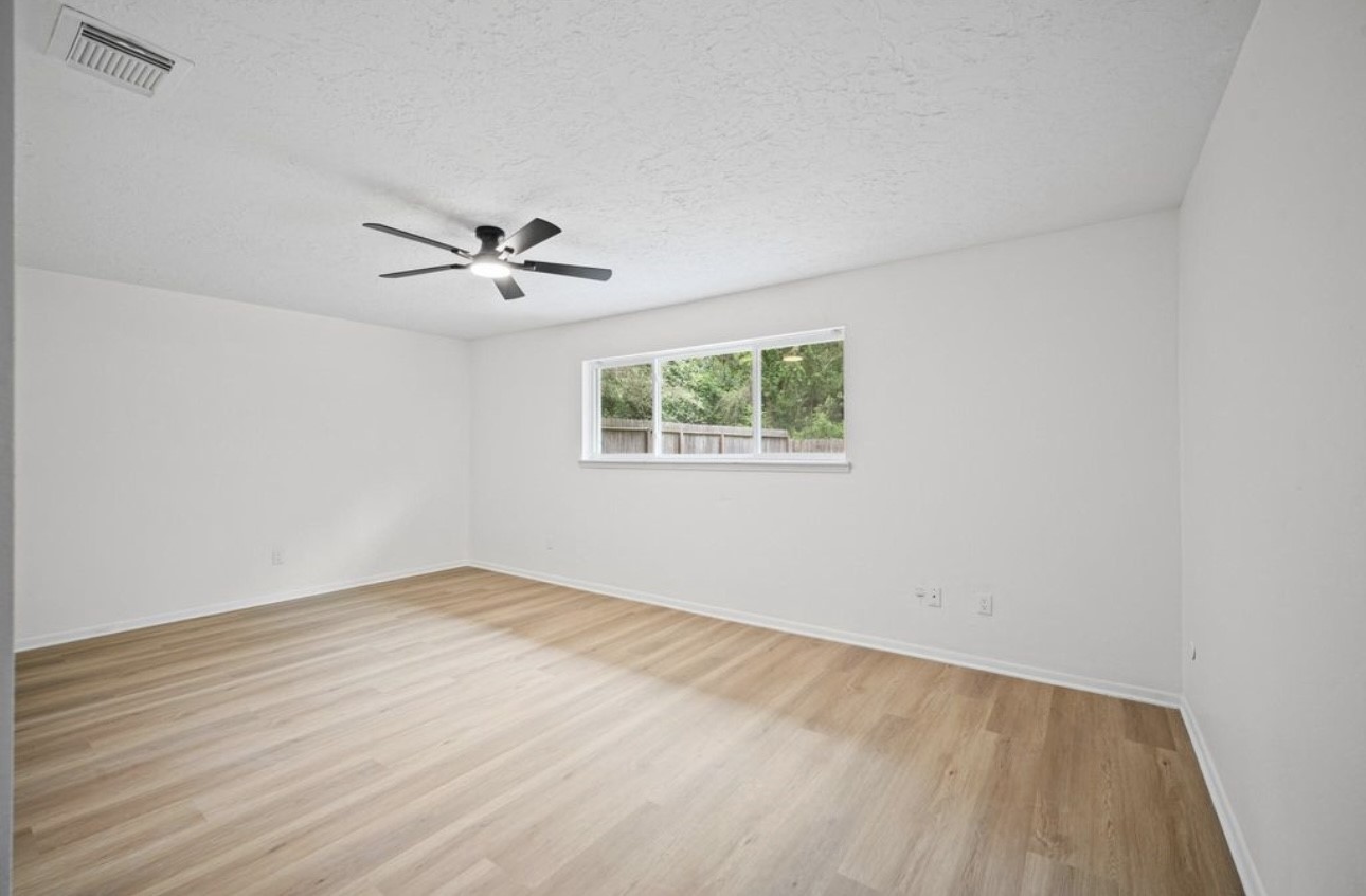 10935 Silkwood Drive Property Photo 10