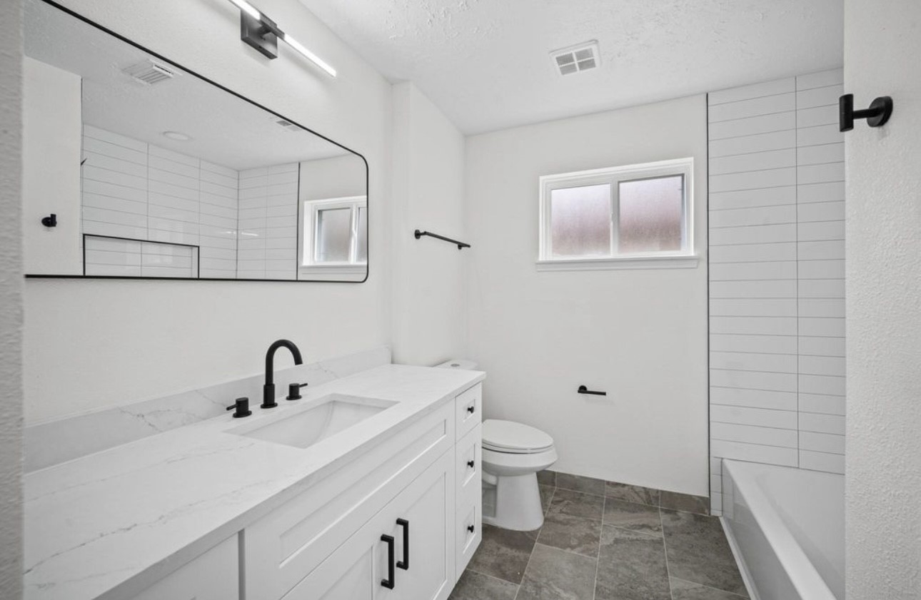 10935 Silkwood Drive Property Photo 12
