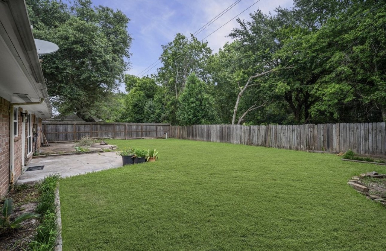 10935 Silkwood Drive Property Photo 16