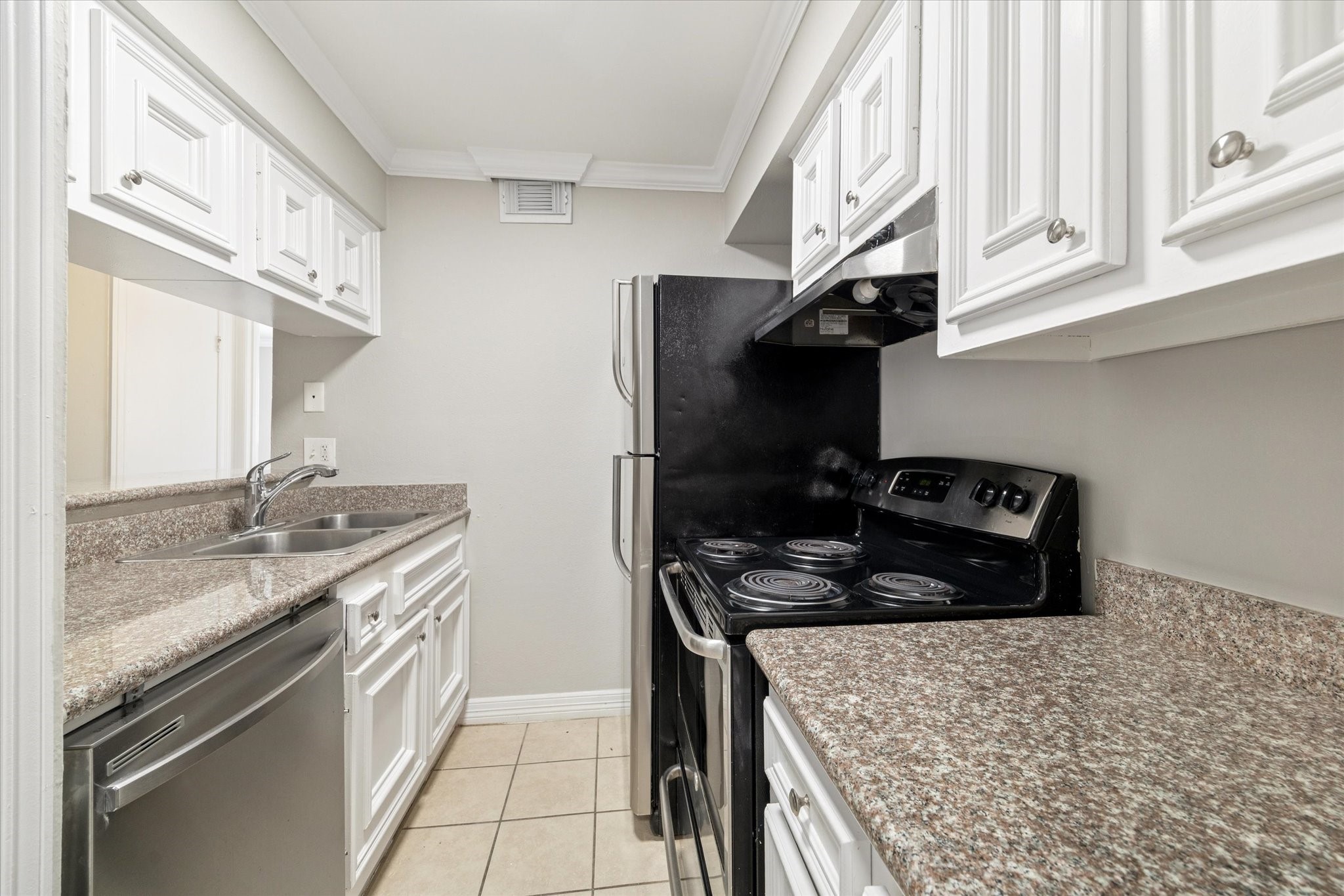201 Emerson Street 16 Property Photo 1