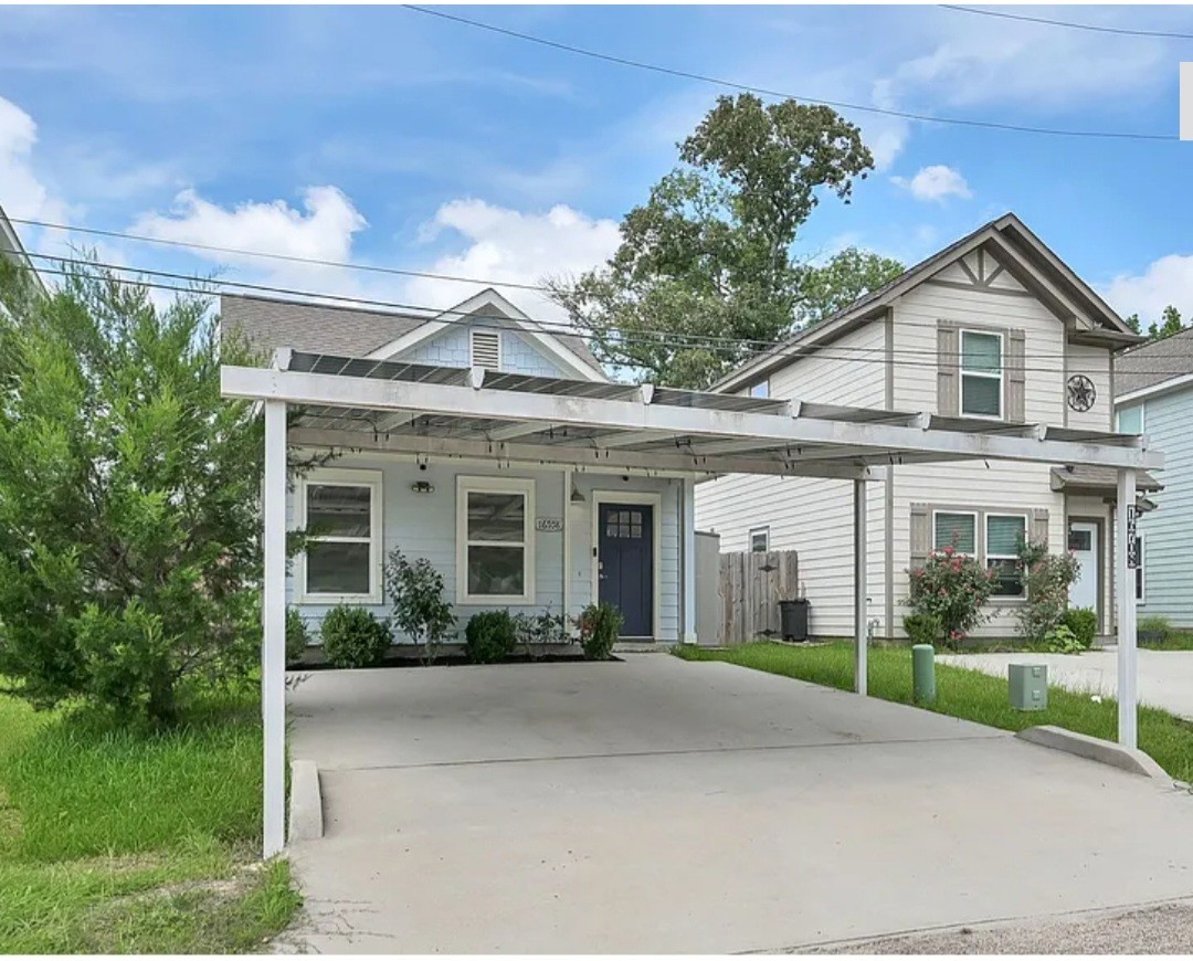 16708 Stonefield Property Photo 2