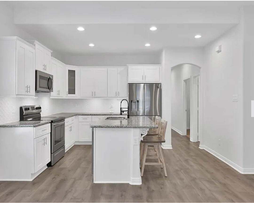 16708 Stonefield Property Photo 8