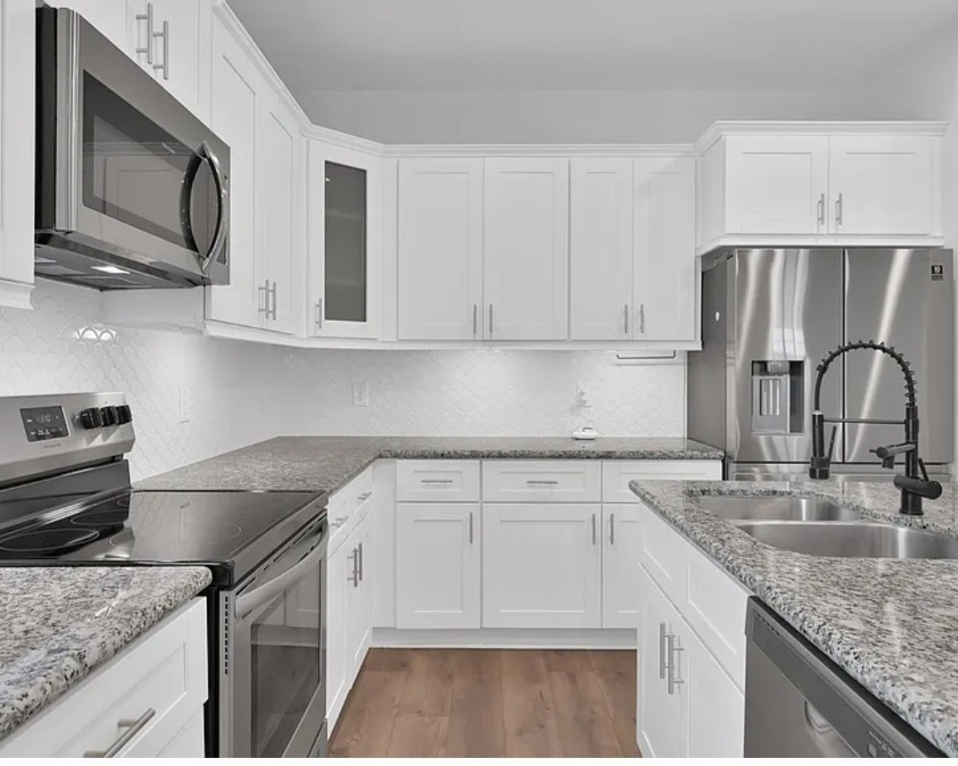 16708 Stonefield Property Photo 10