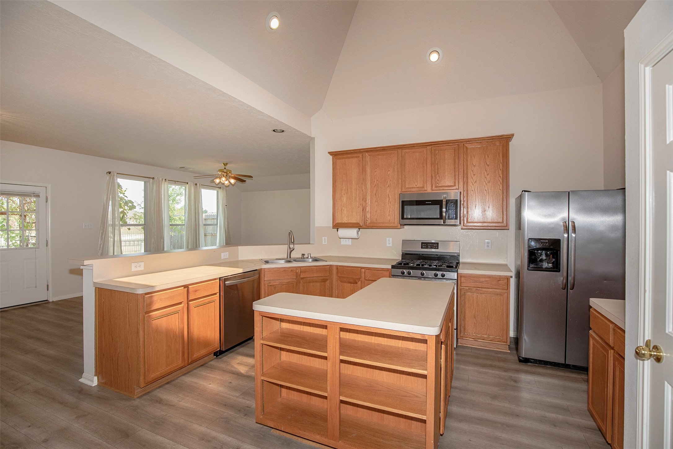 876 Schooner Cove Lane Property Photo 13