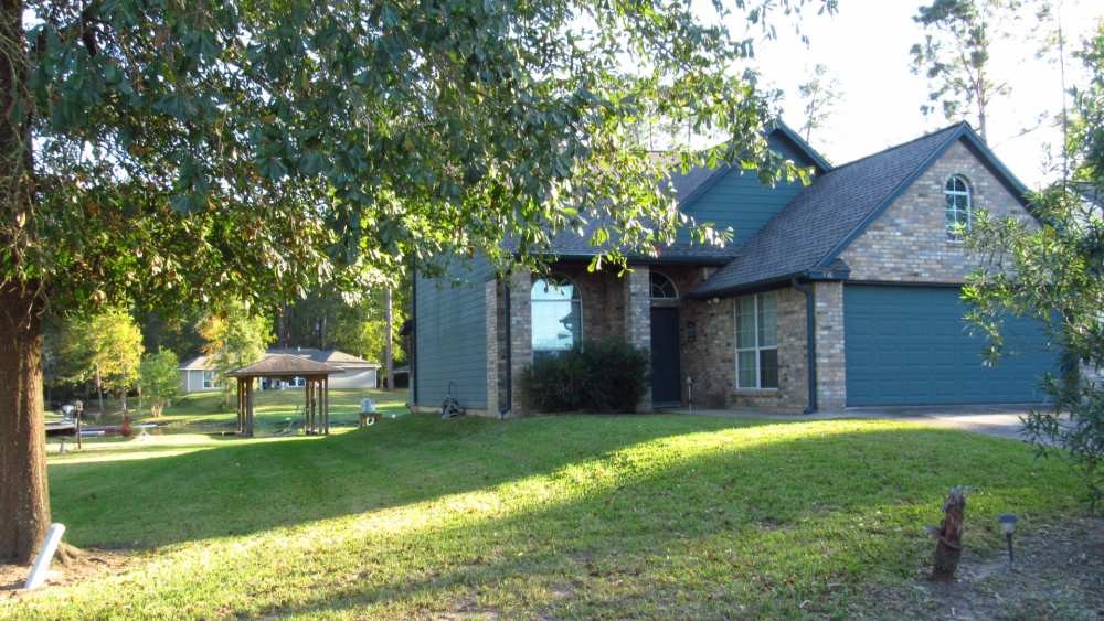 70 Lakeside Property Photo 1