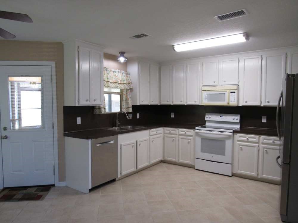 70 Lakeside Property Photo 7