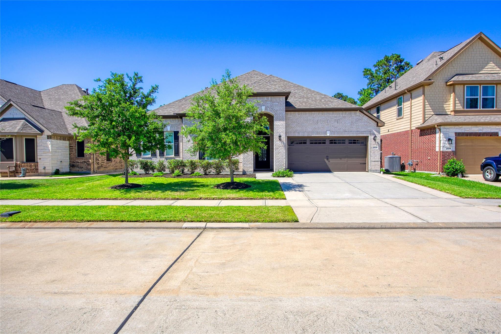 13235 Westmont Heights Lane, Houston Tx 77044 Property Photo 1