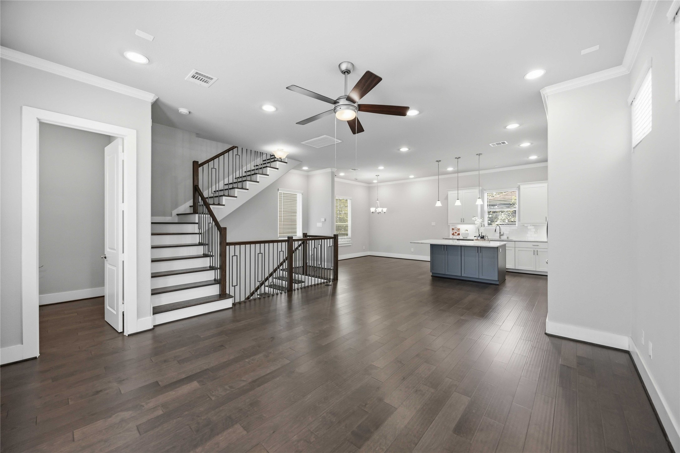 420 W 28th Street B Property Photo 7