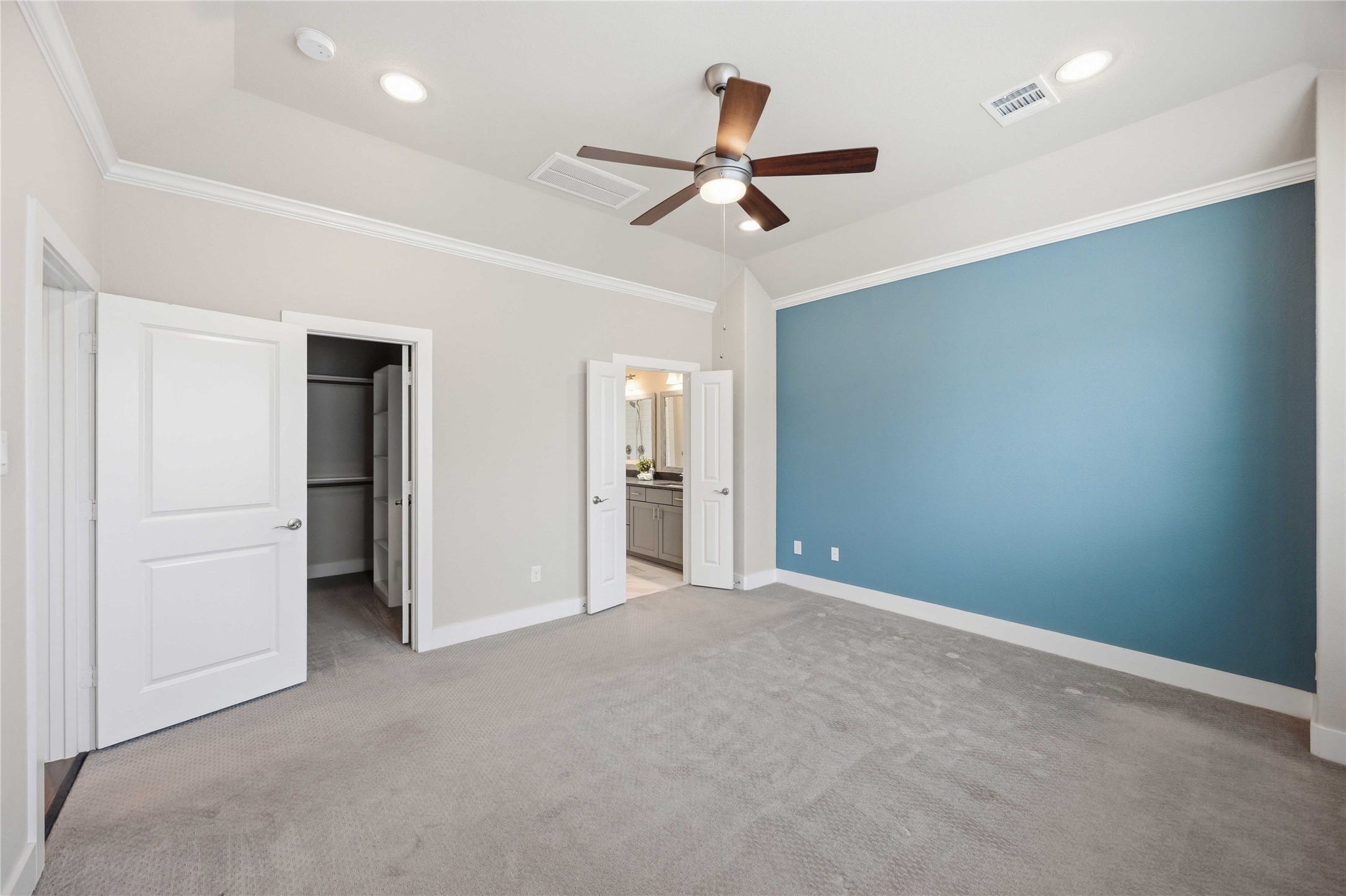 420 W 28th Street B Property Photo 10