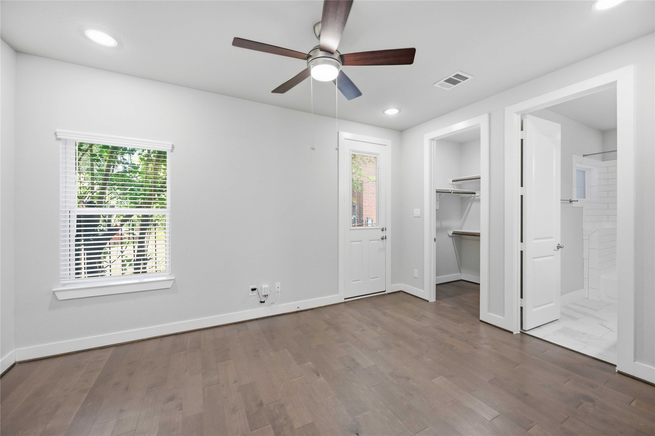 420 W 28th Street B Property Photo 11