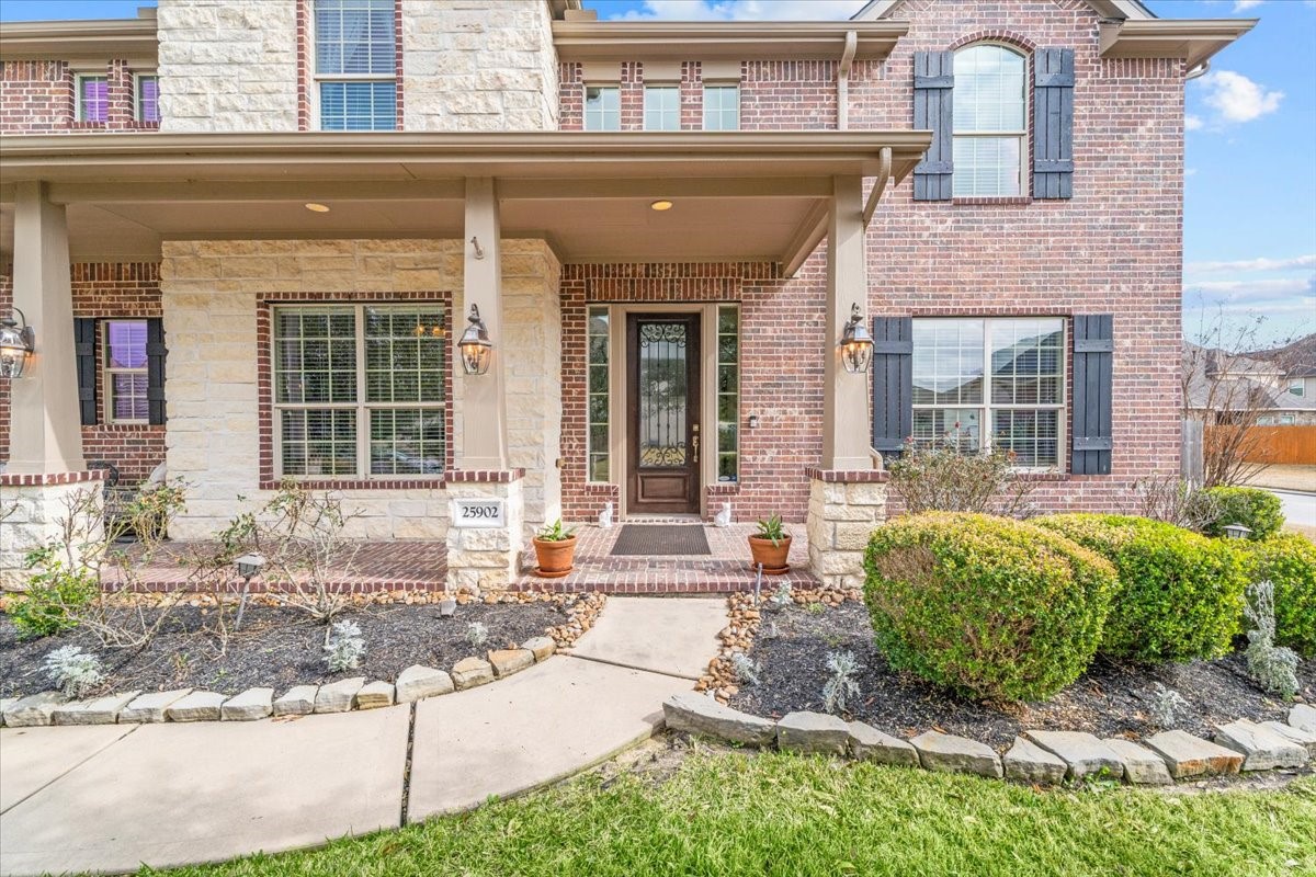25902 Northcrest Drive Property Photo 4