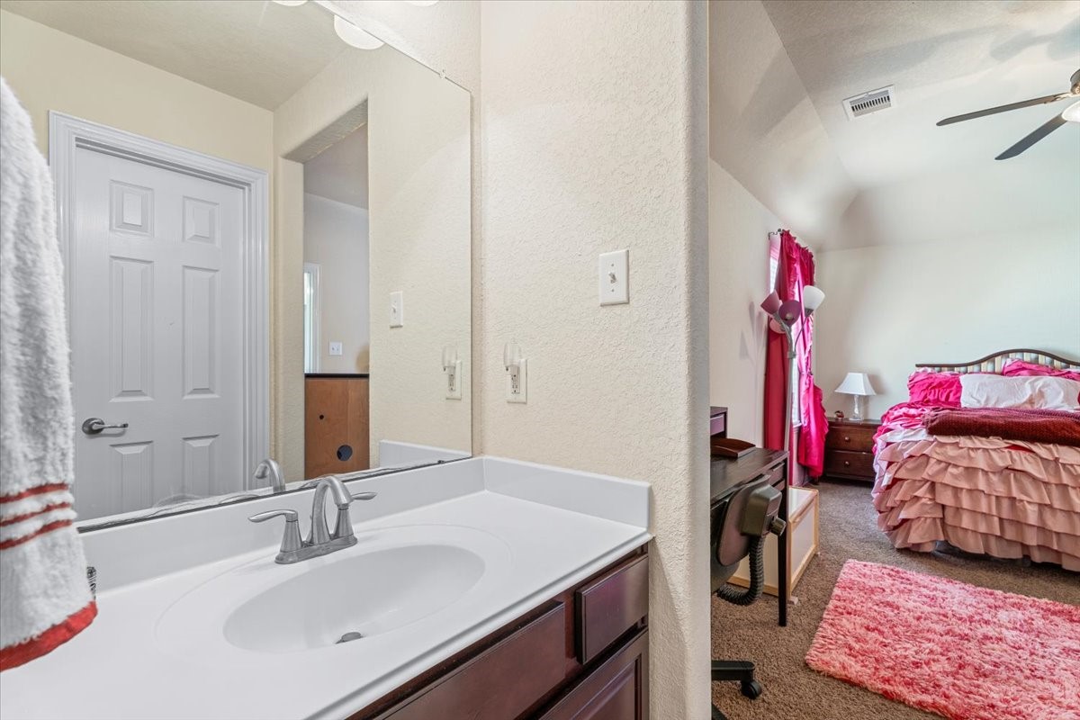 25902 Northcrest Drive Property Photo 34