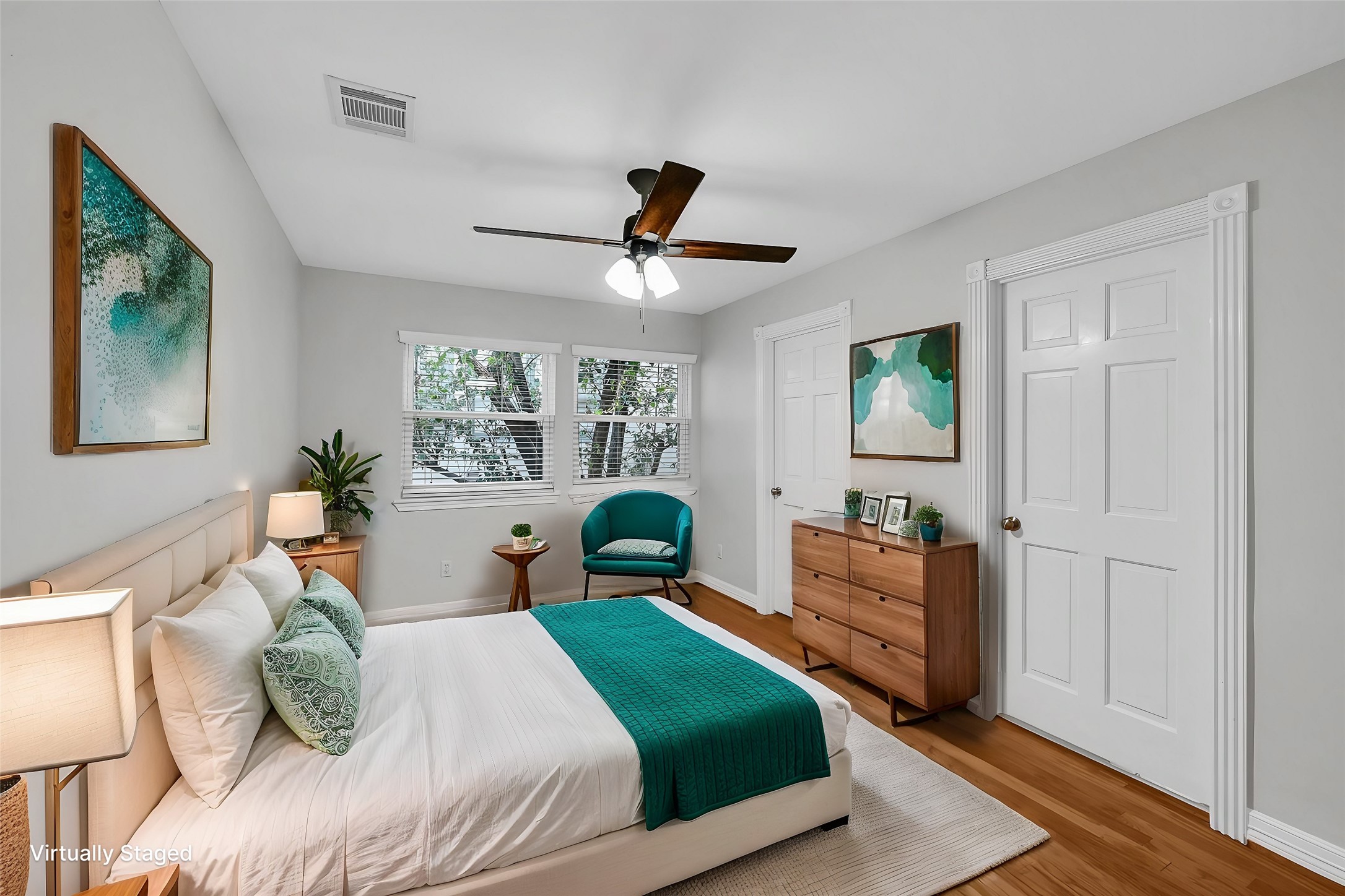 2430 Nantucket Drive B Property Photo 12