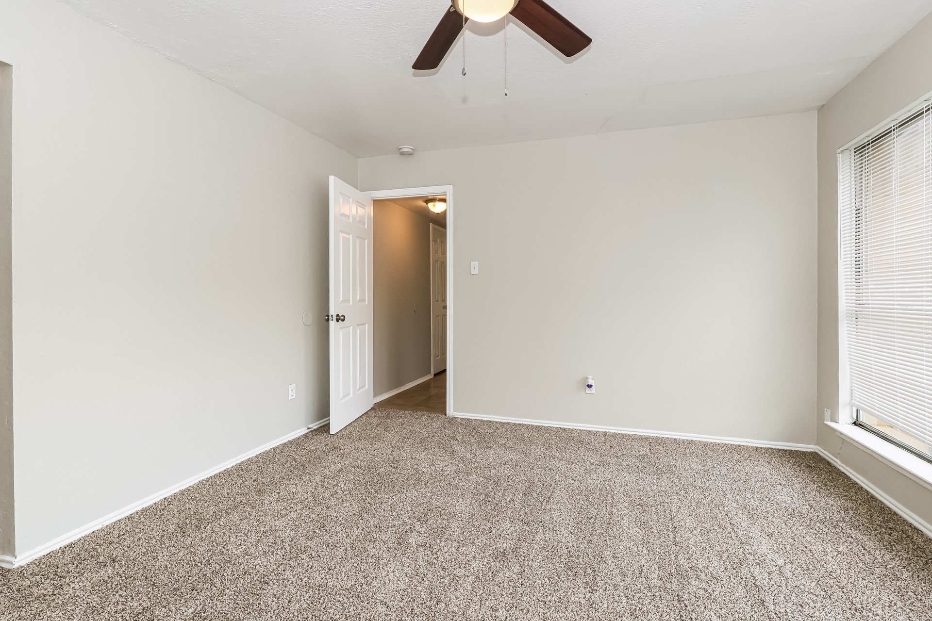 2322 Piddler Drive Property Photo 13