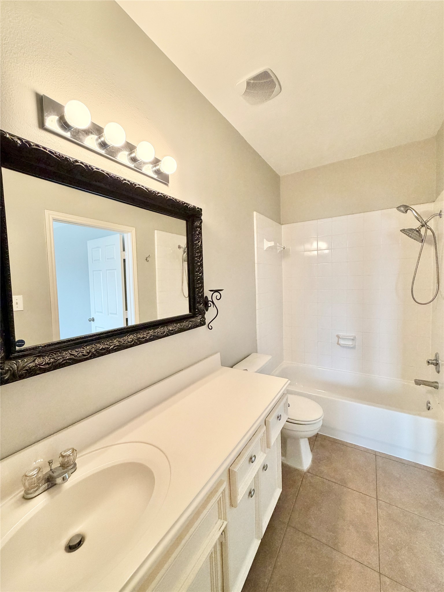 1828 Wheeler Street Property Photo 16