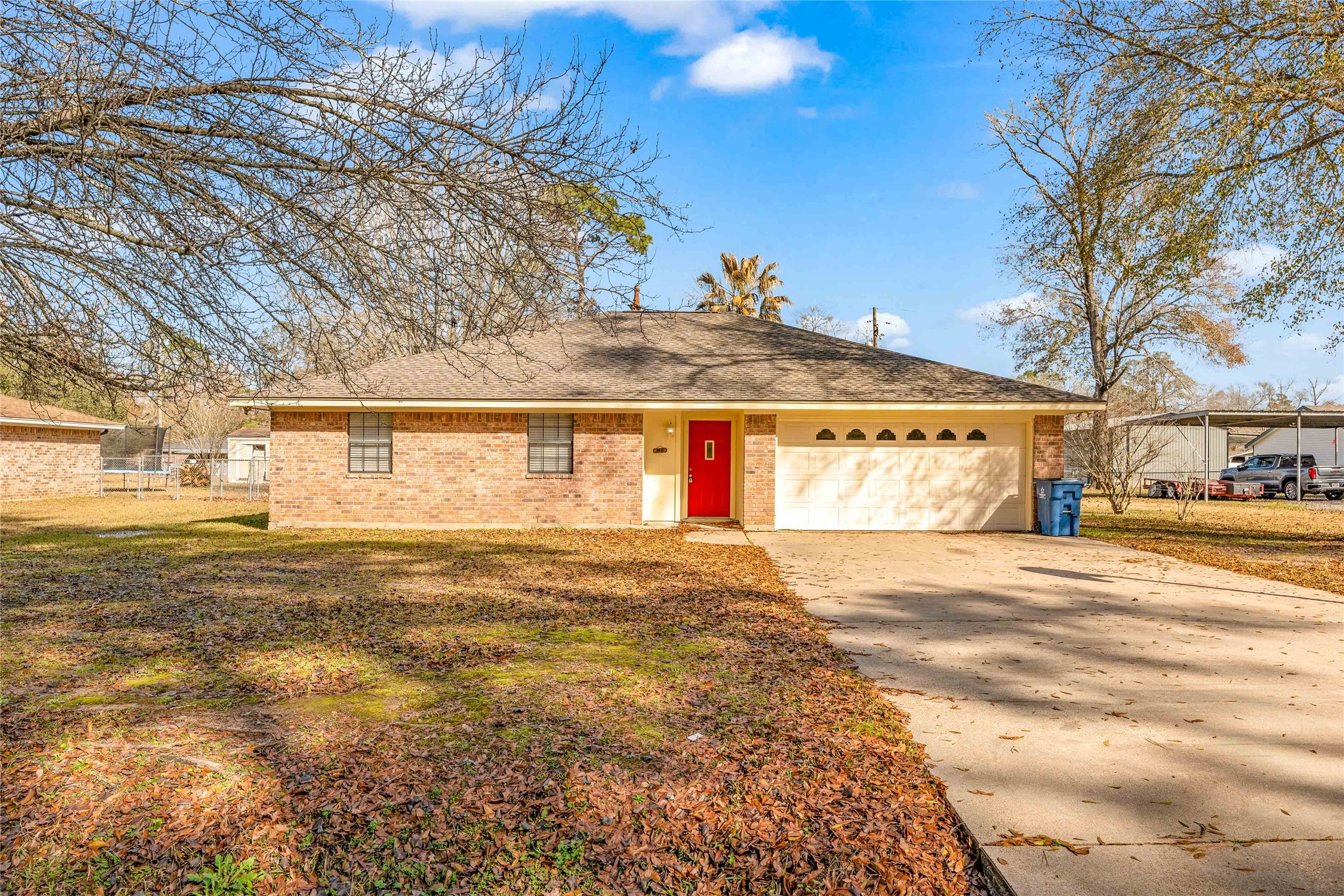 8615 Ash Street Property Photo