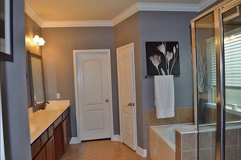 14502 Dakota Bend Drive Property Photo 8