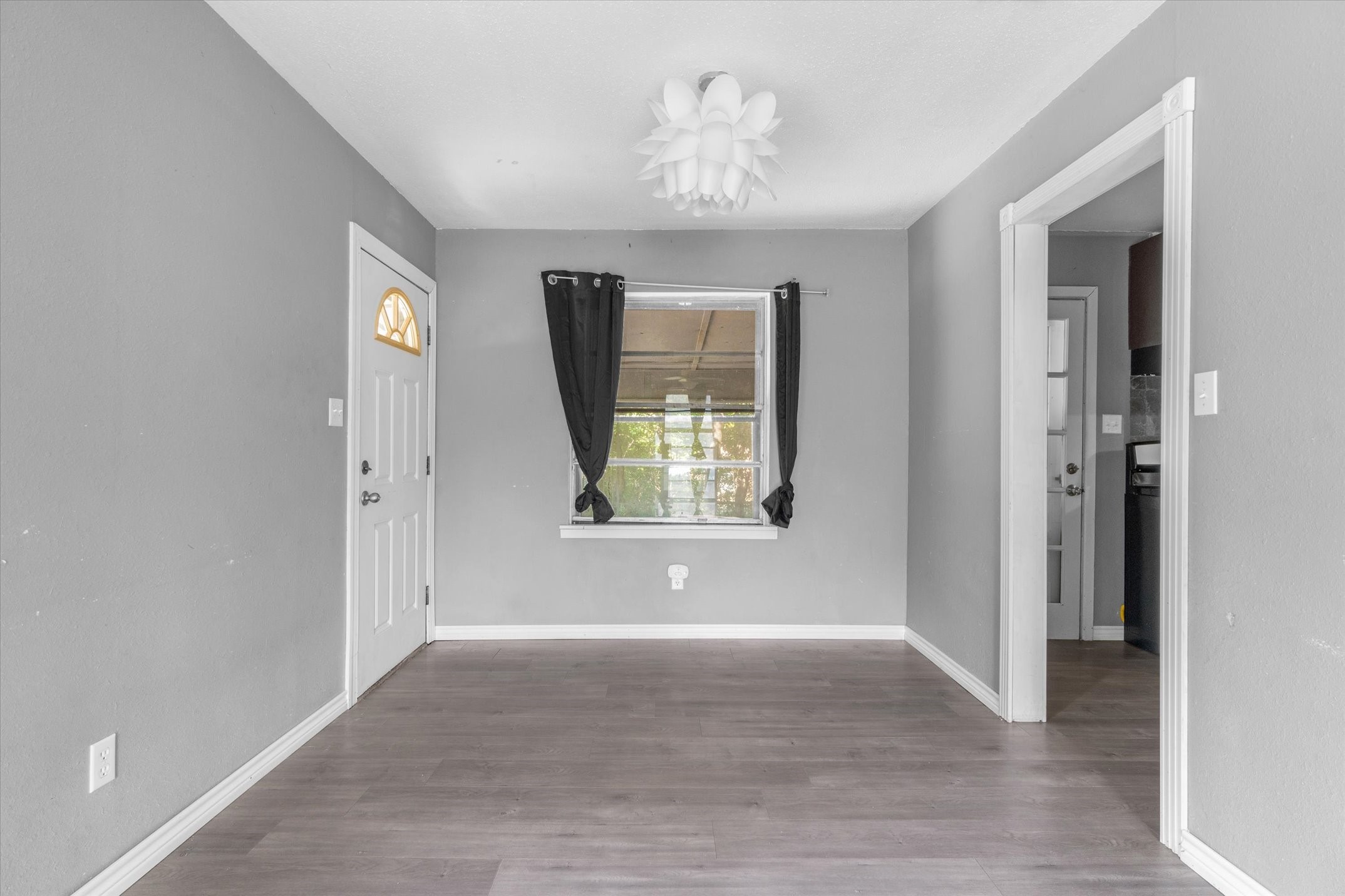 410 Williams Street Property Photo 10