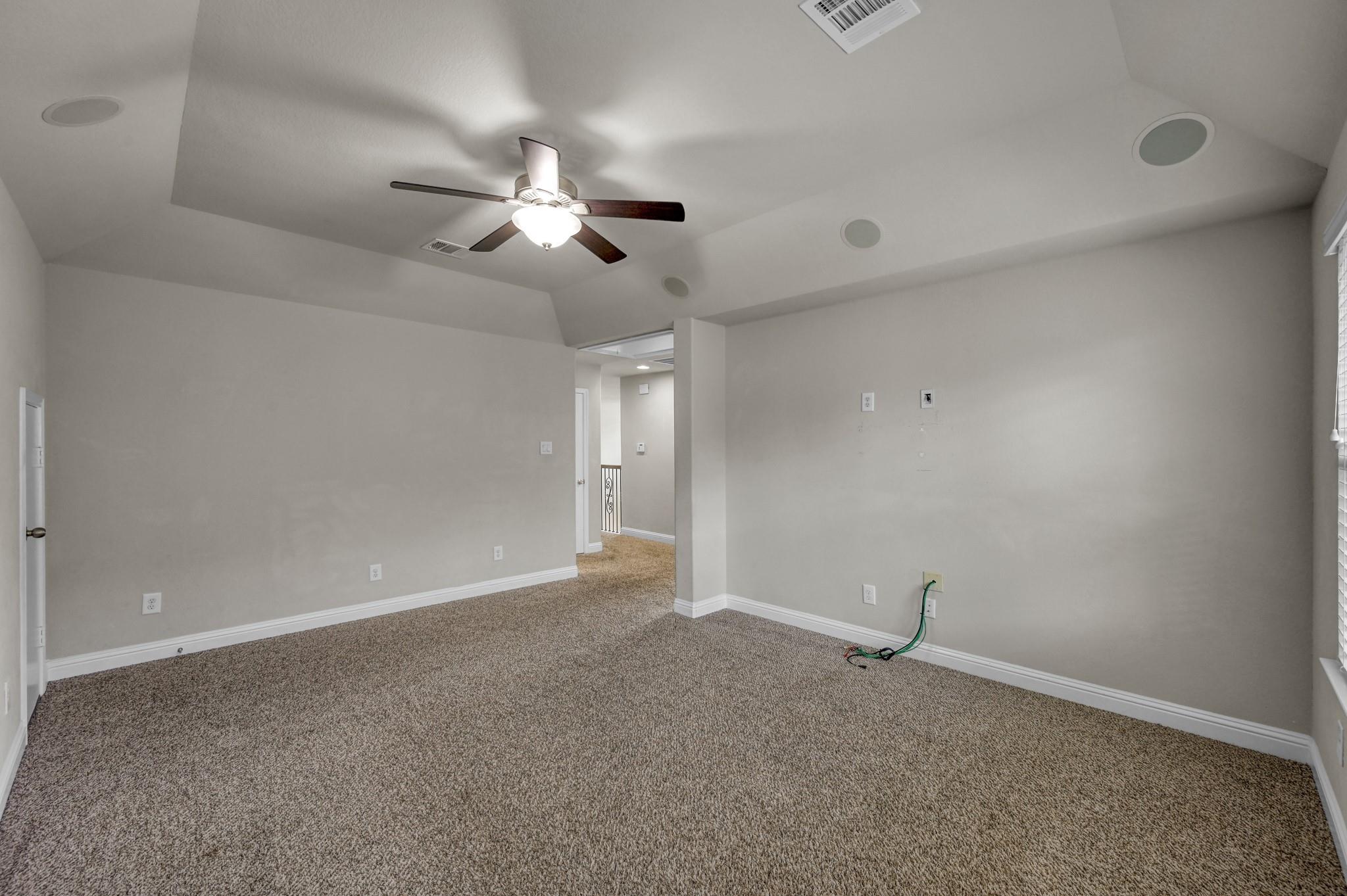 190 Climbing Oaks Place Property Photo 25