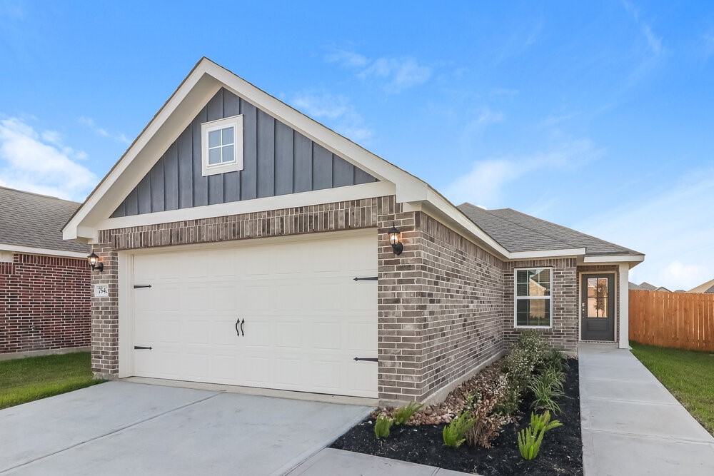 7542 Tipton Meadow Way Property Photo 1