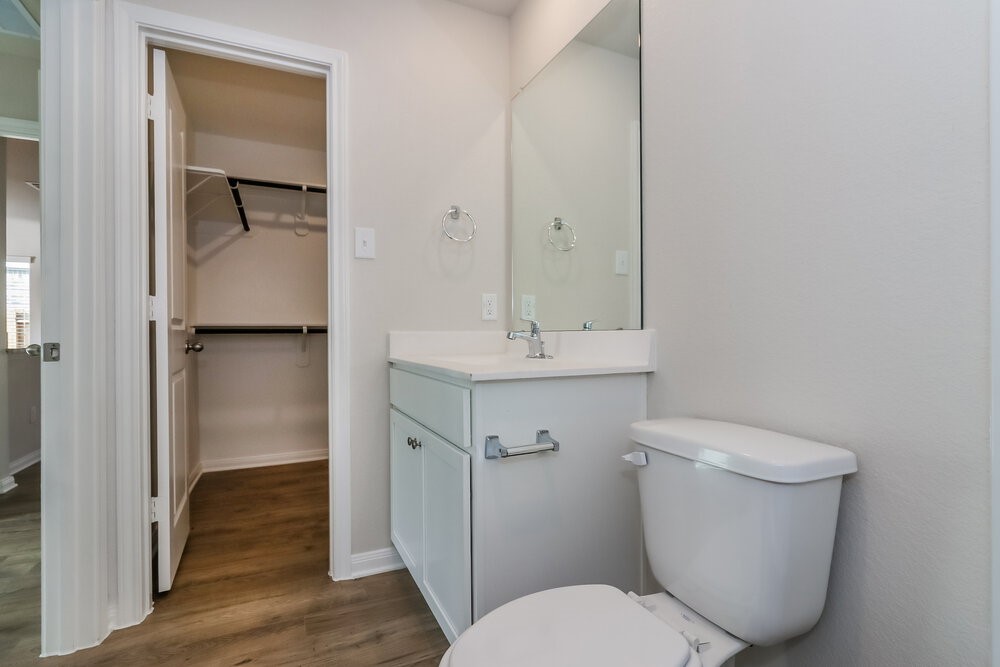 7542 Tipton Meadow Way Property Photo 11