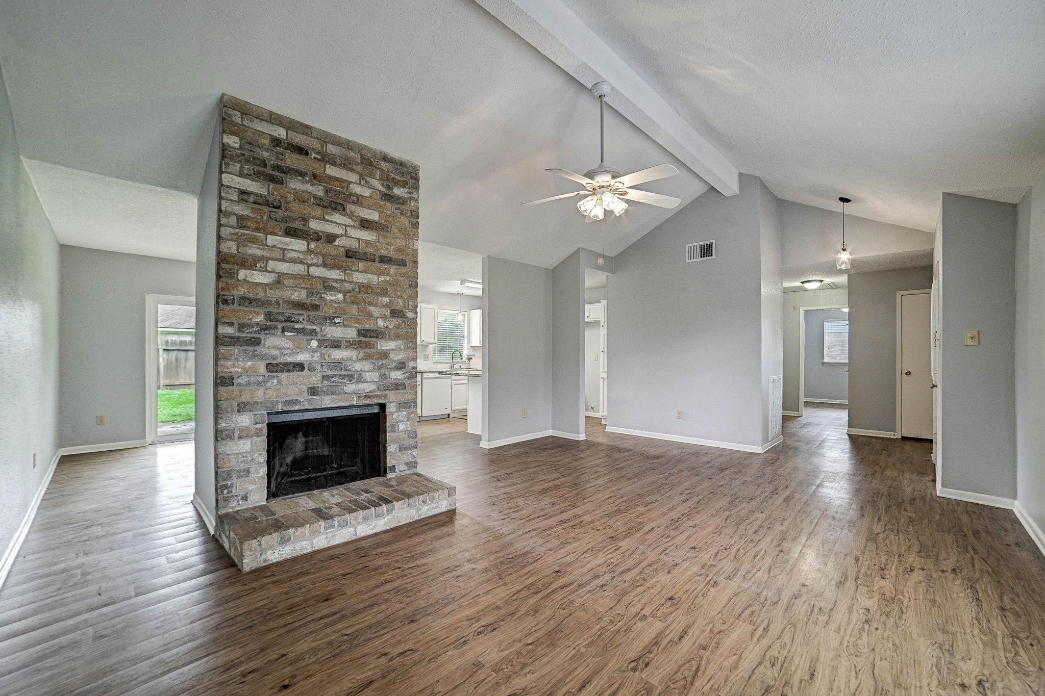 2615 Lively Lane Property Photo 9