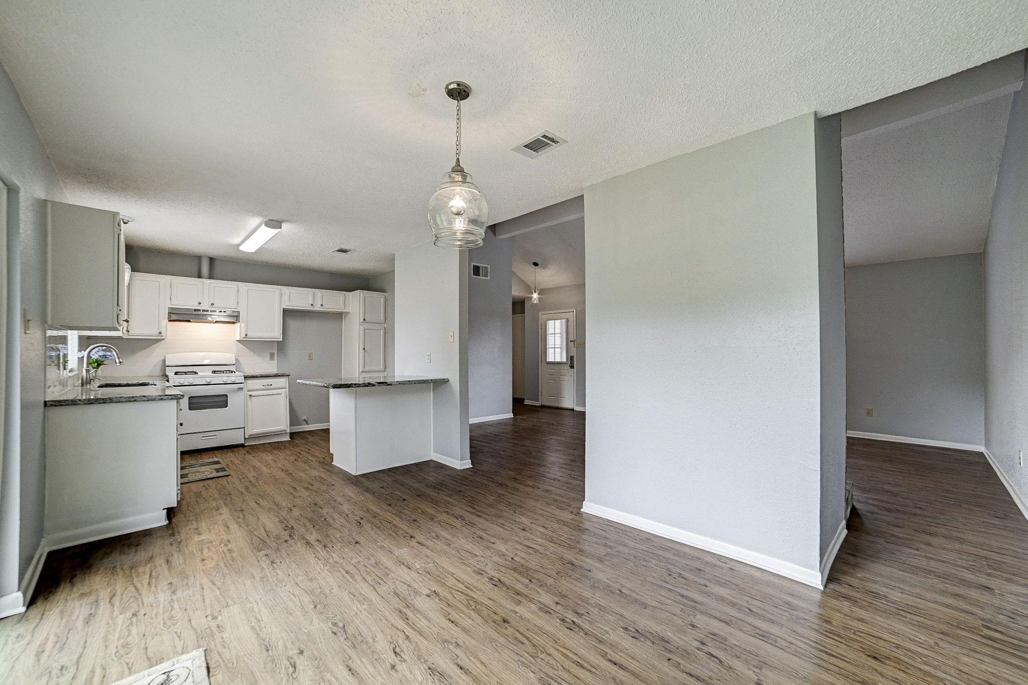 2615 Lively Lane Property Photo 12