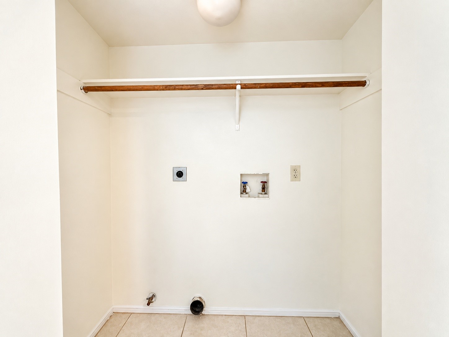 5622 Woodland Glade Drive Property Photo 14