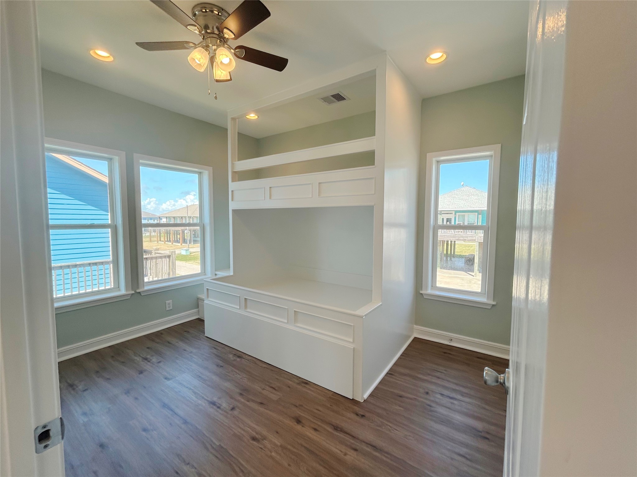 2634 Whitecap Property Photo 14