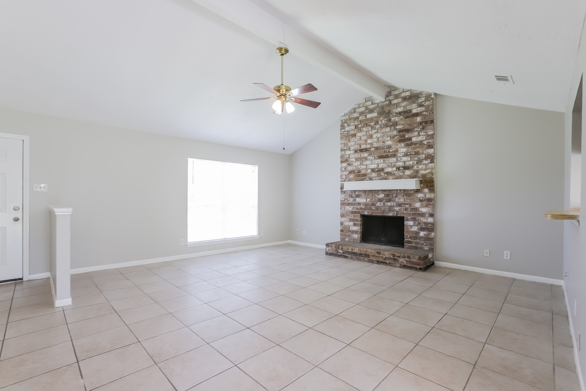 13361 Lake Breeze Lane Property Photo 5