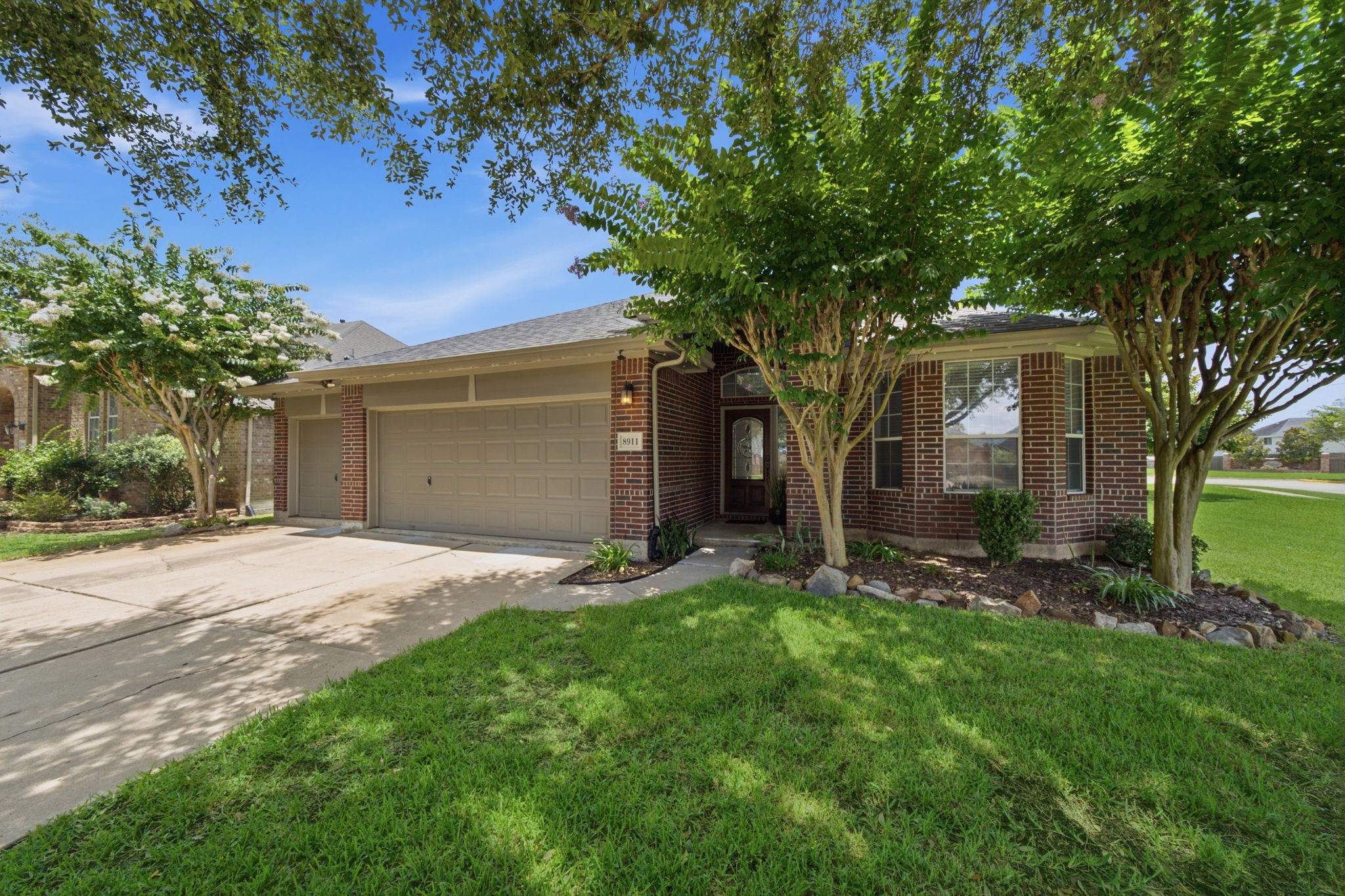 8911 Henrico Lane Property Photo 36