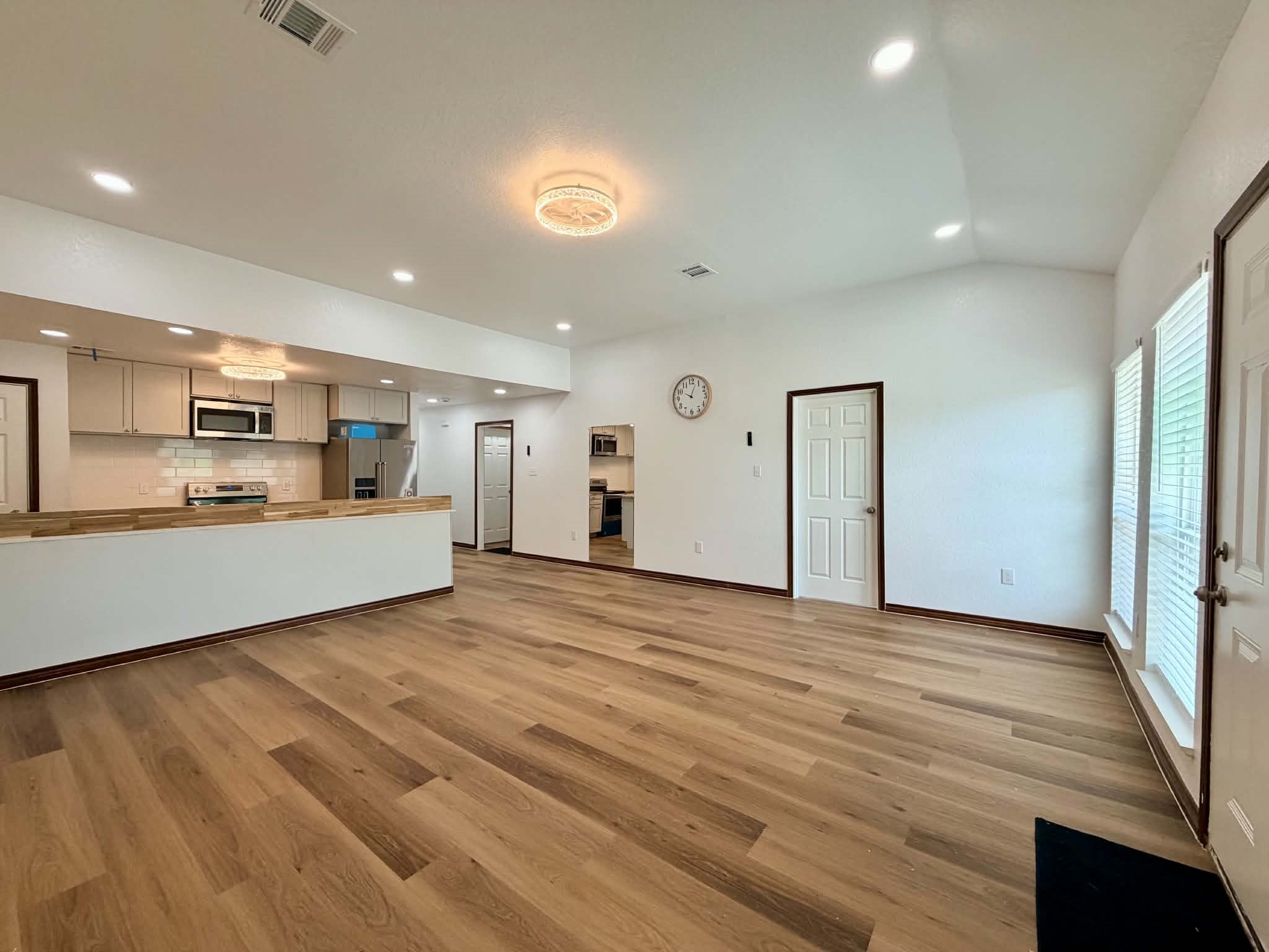 10715 Carvel Lane Property Photo 8