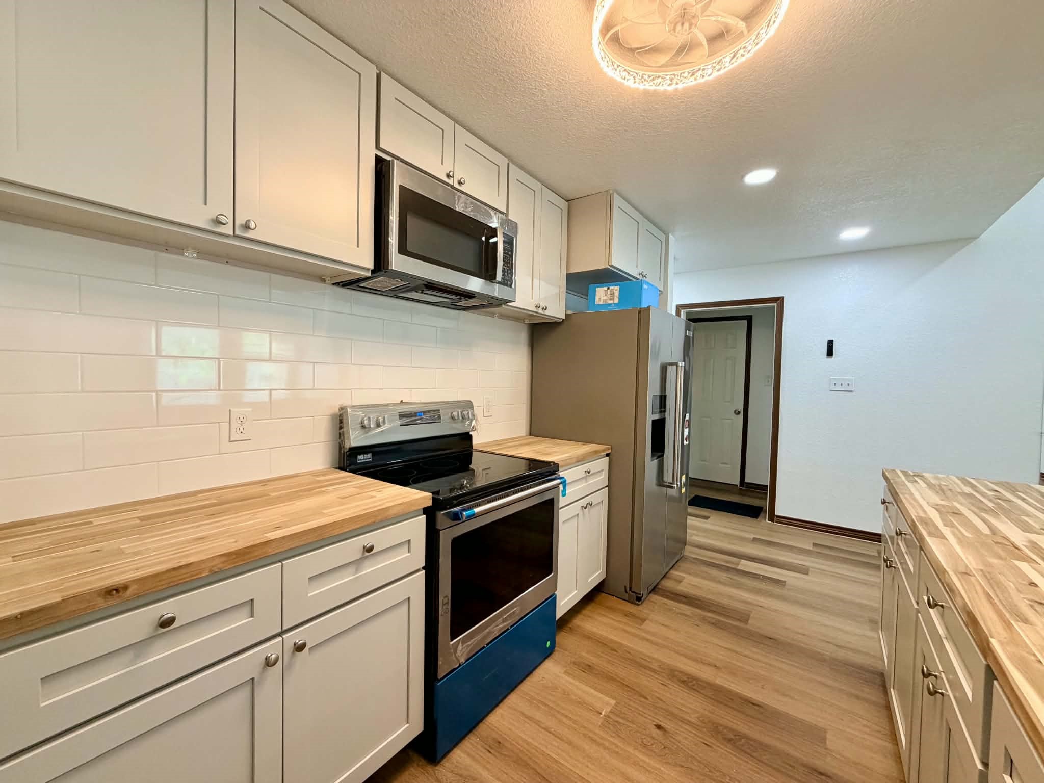 10715 Carvel Lane Property Photo 11