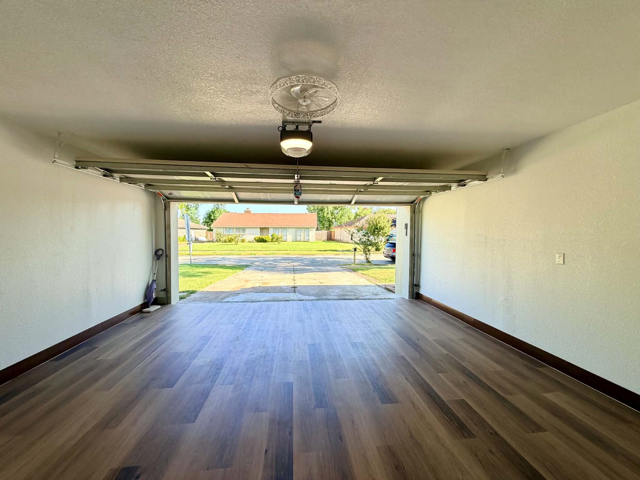 10715 Carvel Lane Property Photo 14