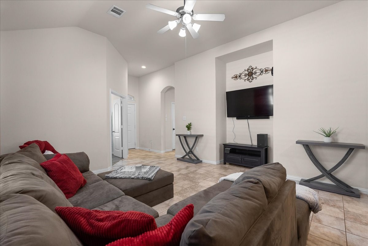 12638 Pirate Bend Drive Property Photo 9