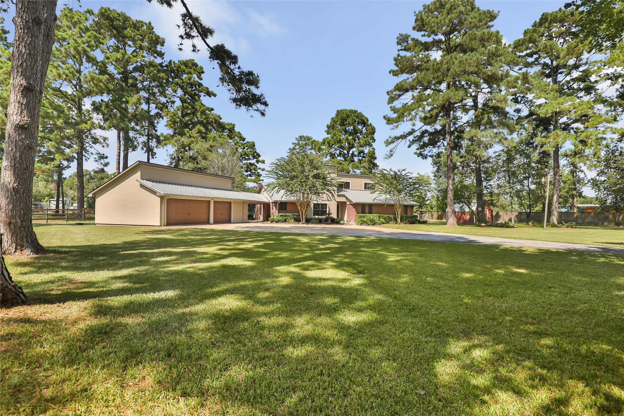 1300 Smith Road Property Photo 3