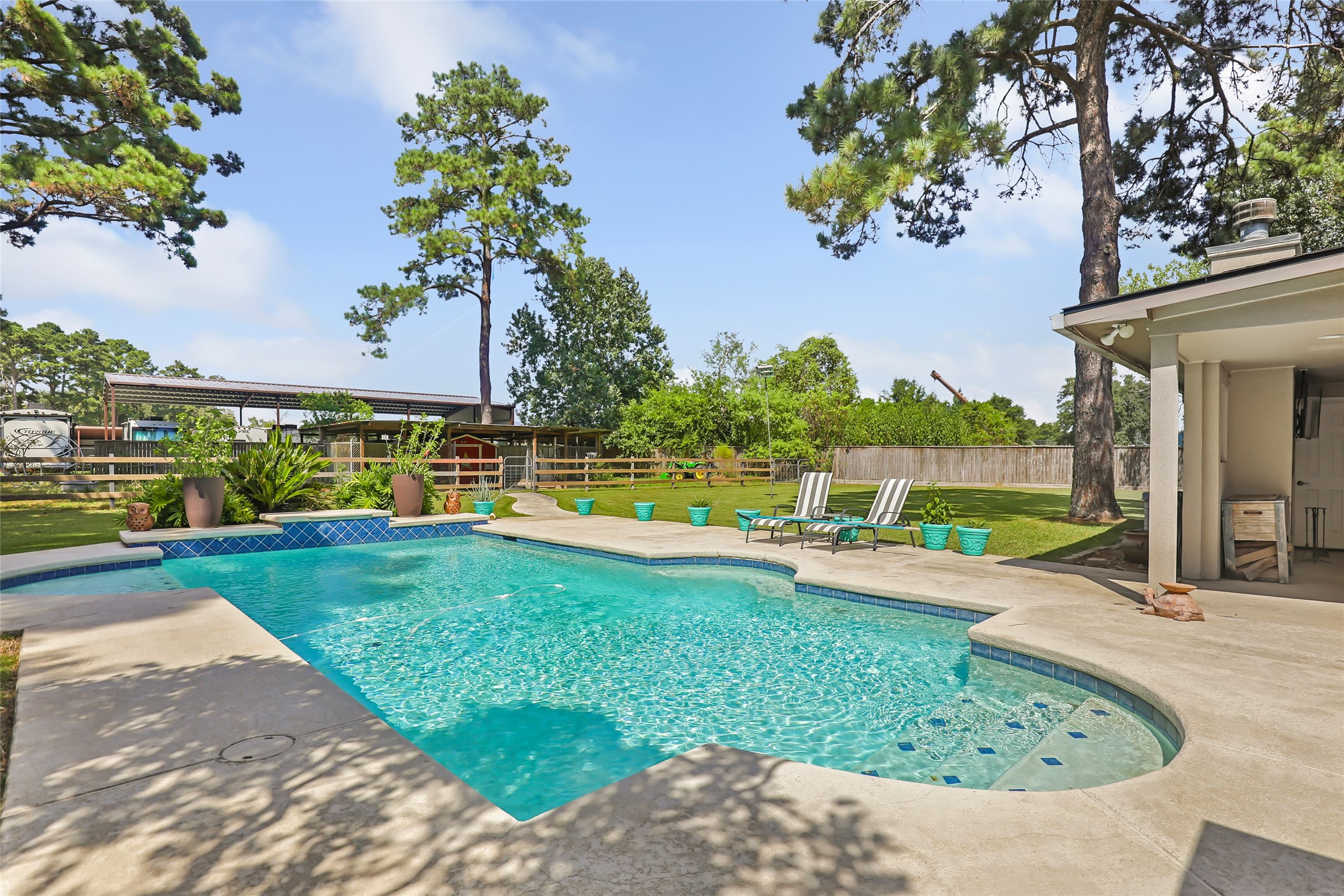 1300 Smith Road Property Photo 5