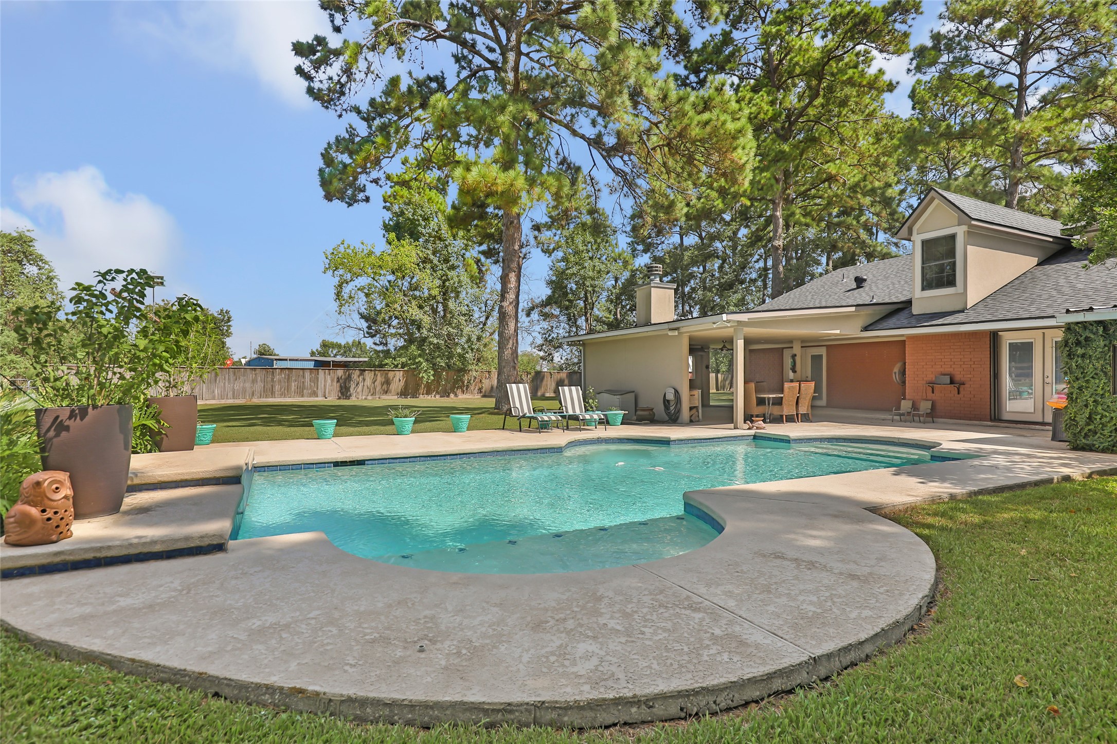 1300 Smith Road Property Photo 6