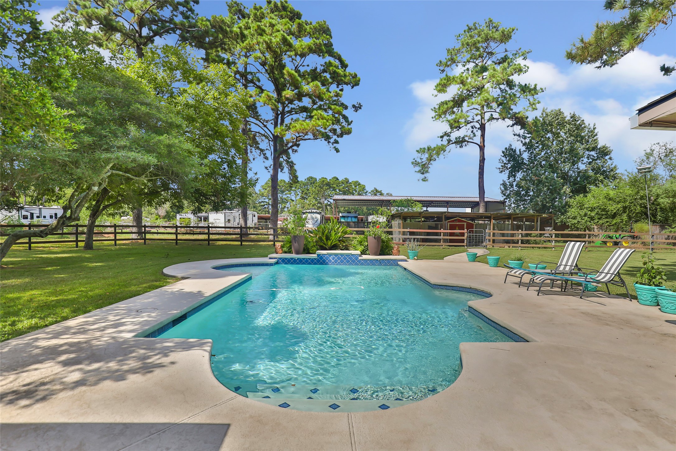1300 Smith Road Property Photo 7
