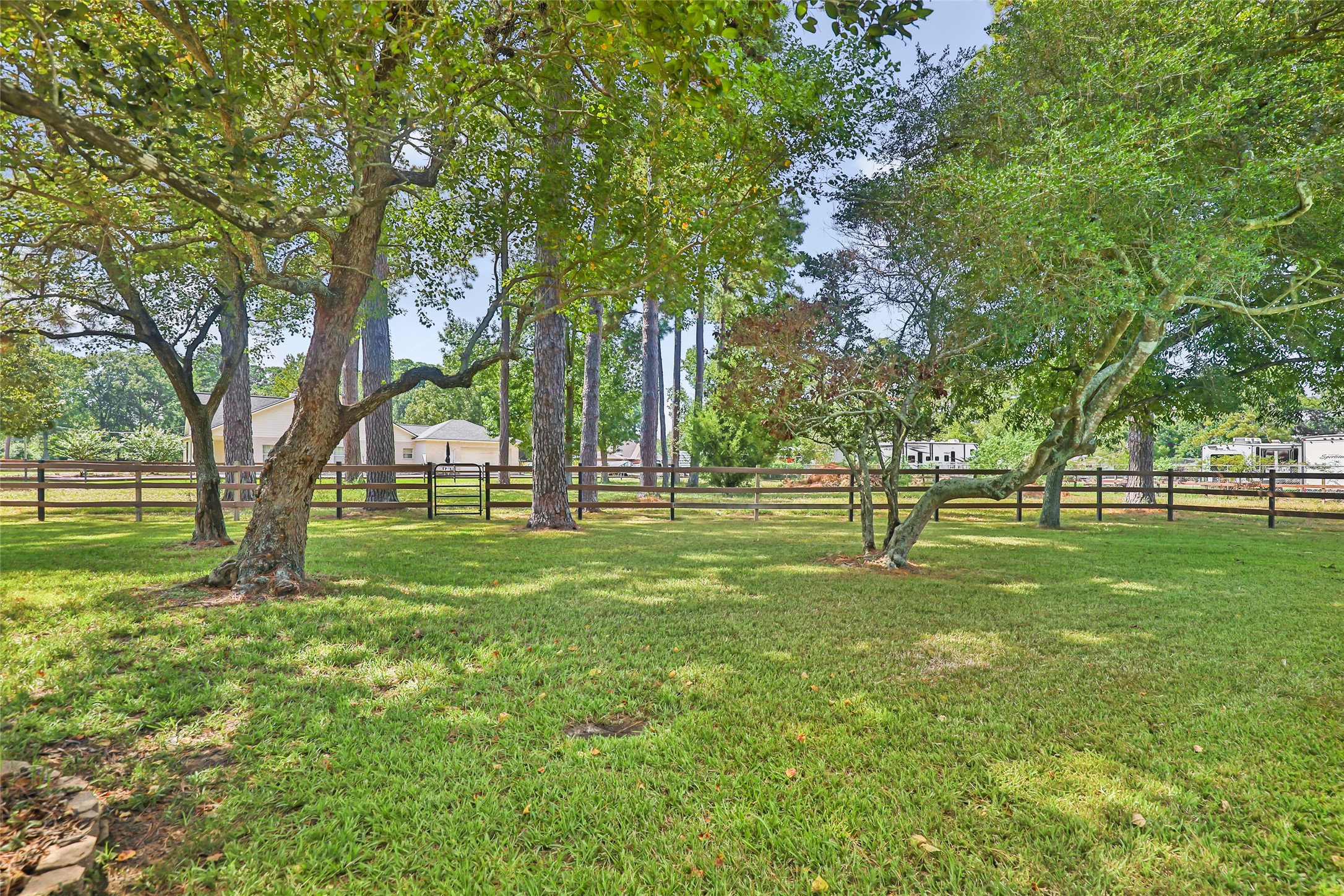 1300 Smith Road Property Photo 8