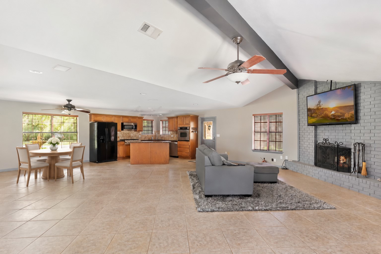 1300 Smith Road Property Photo 17