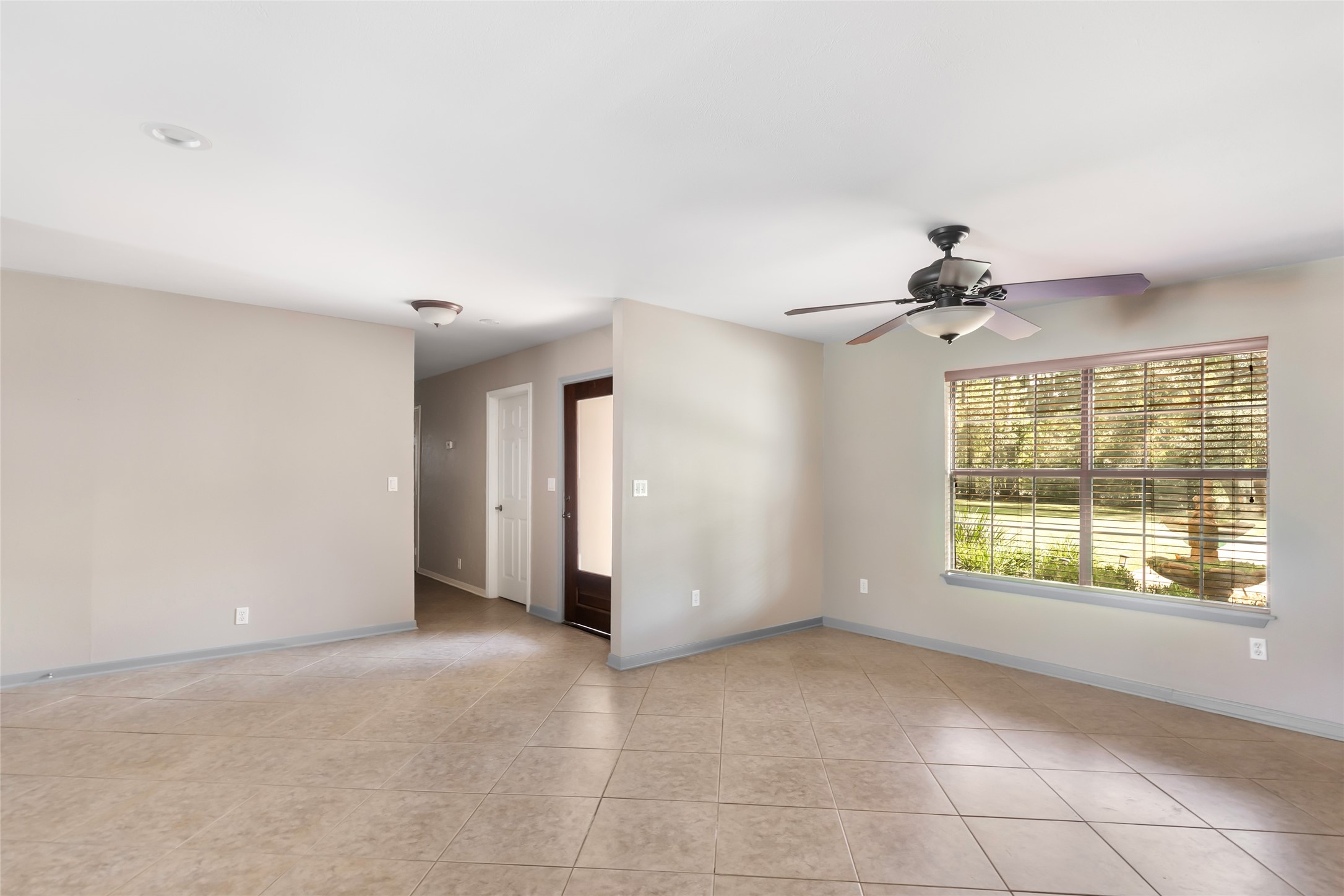 1300 Smith Road Property Photo 27