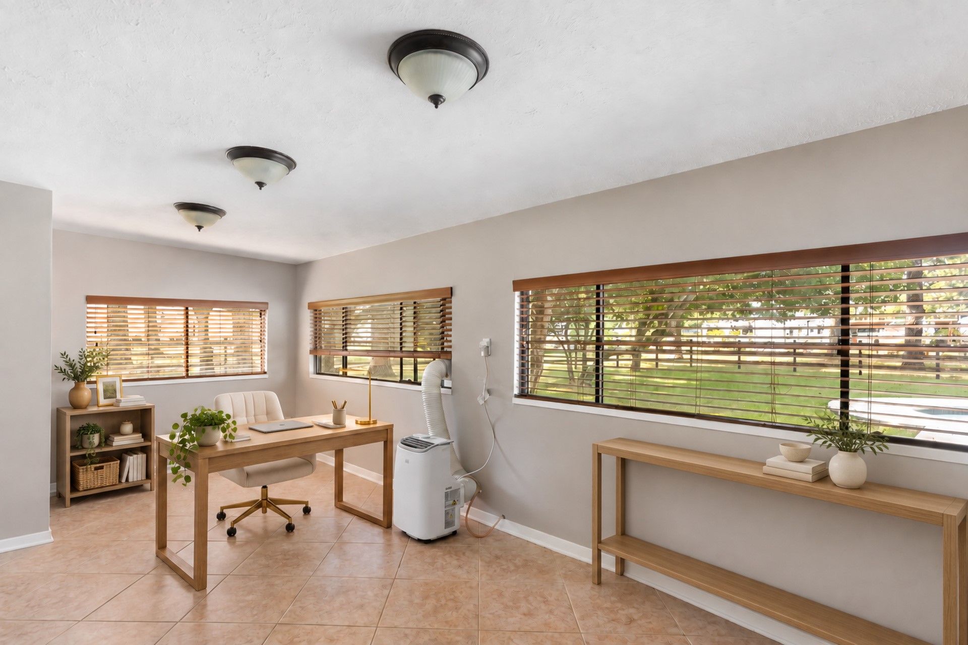 1300 Smith Road Property Photo 28