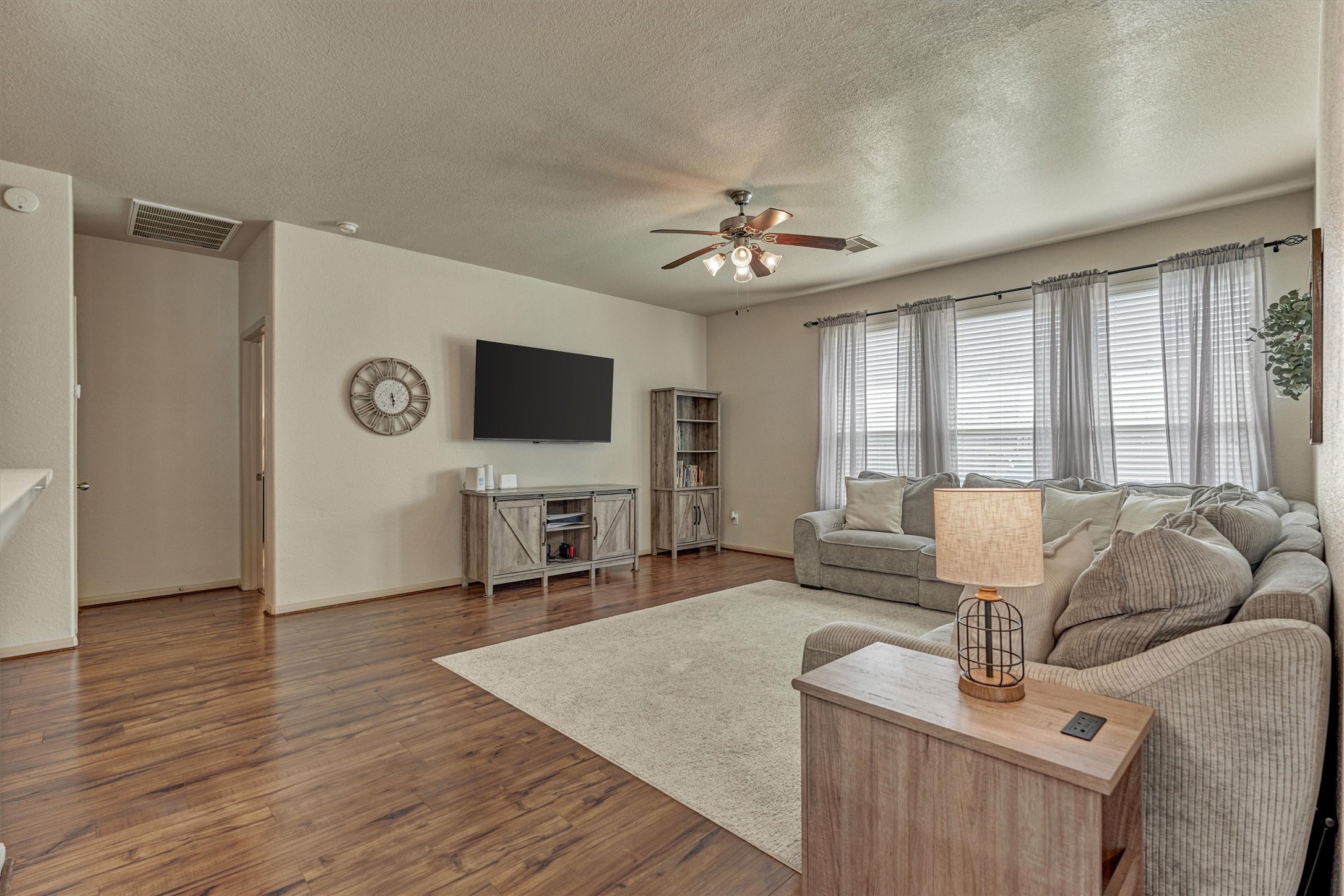 8707 Auburn Mane Drive Property Photo 16