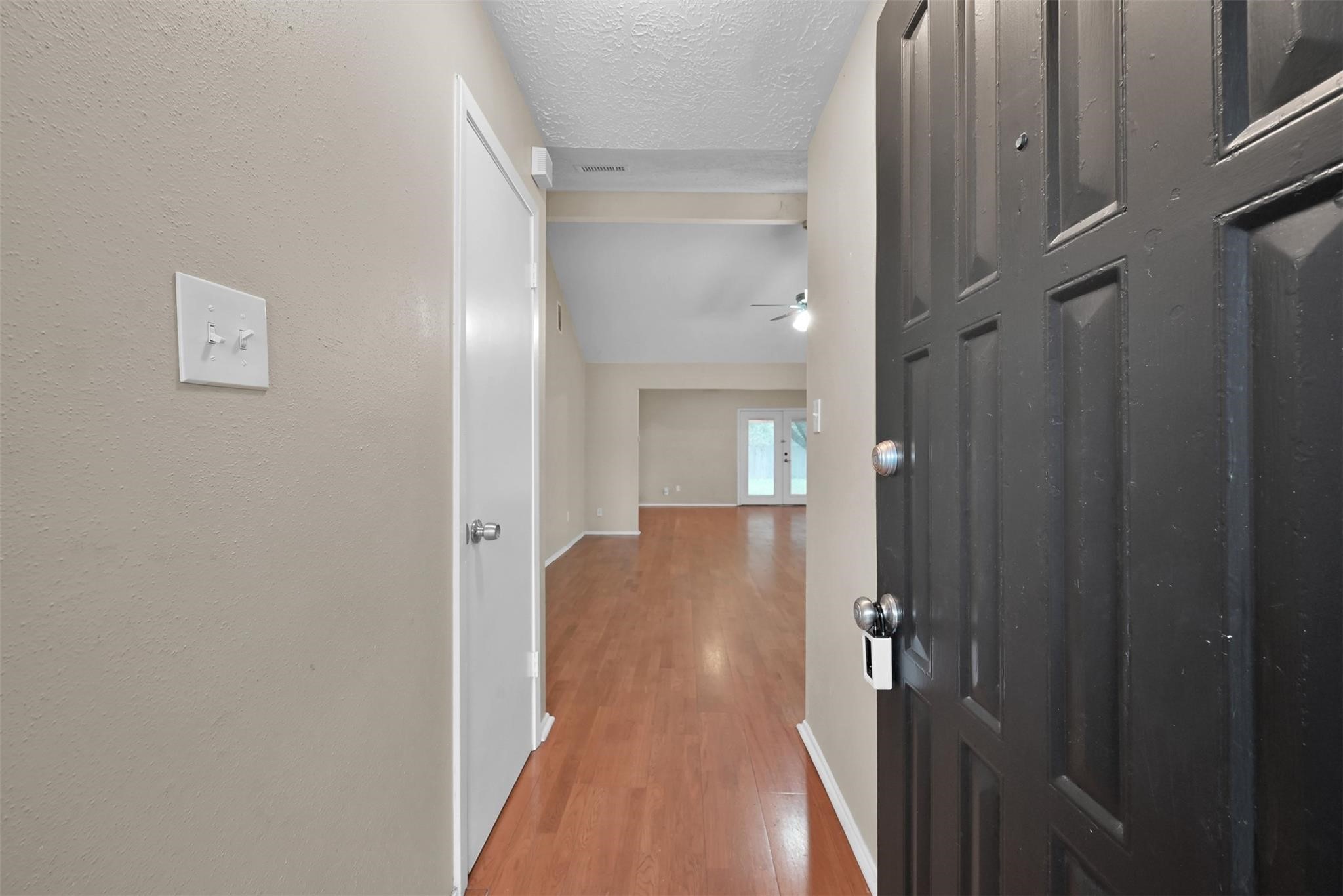 16858 Gleneagle Drive N Property Photo 3