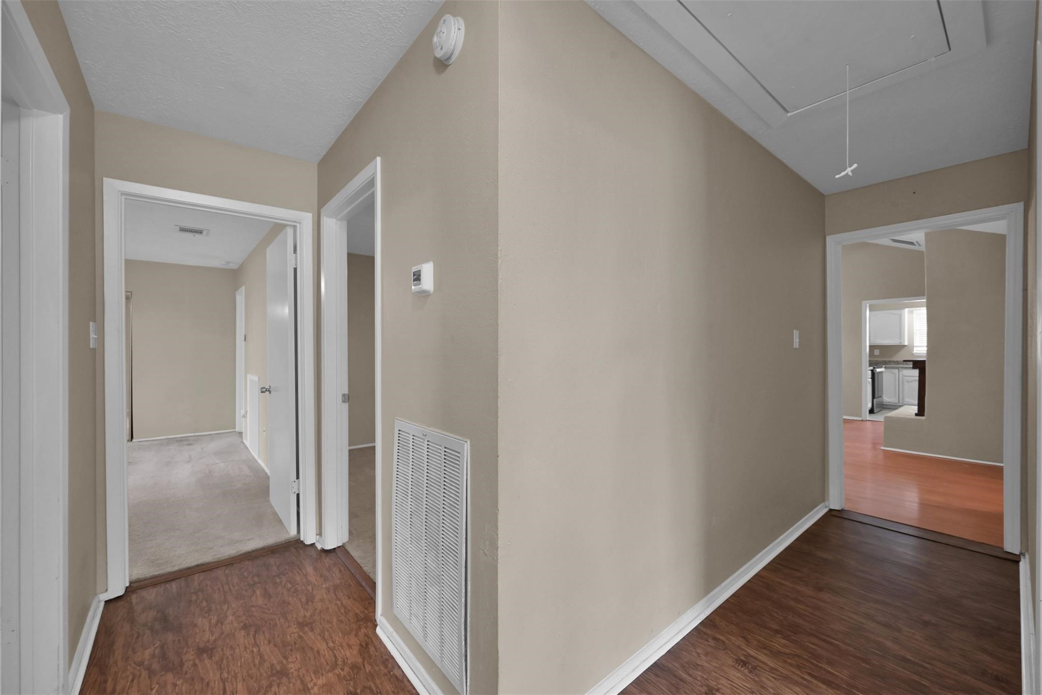 16858 Gleneagle Drive N Property Photo 24