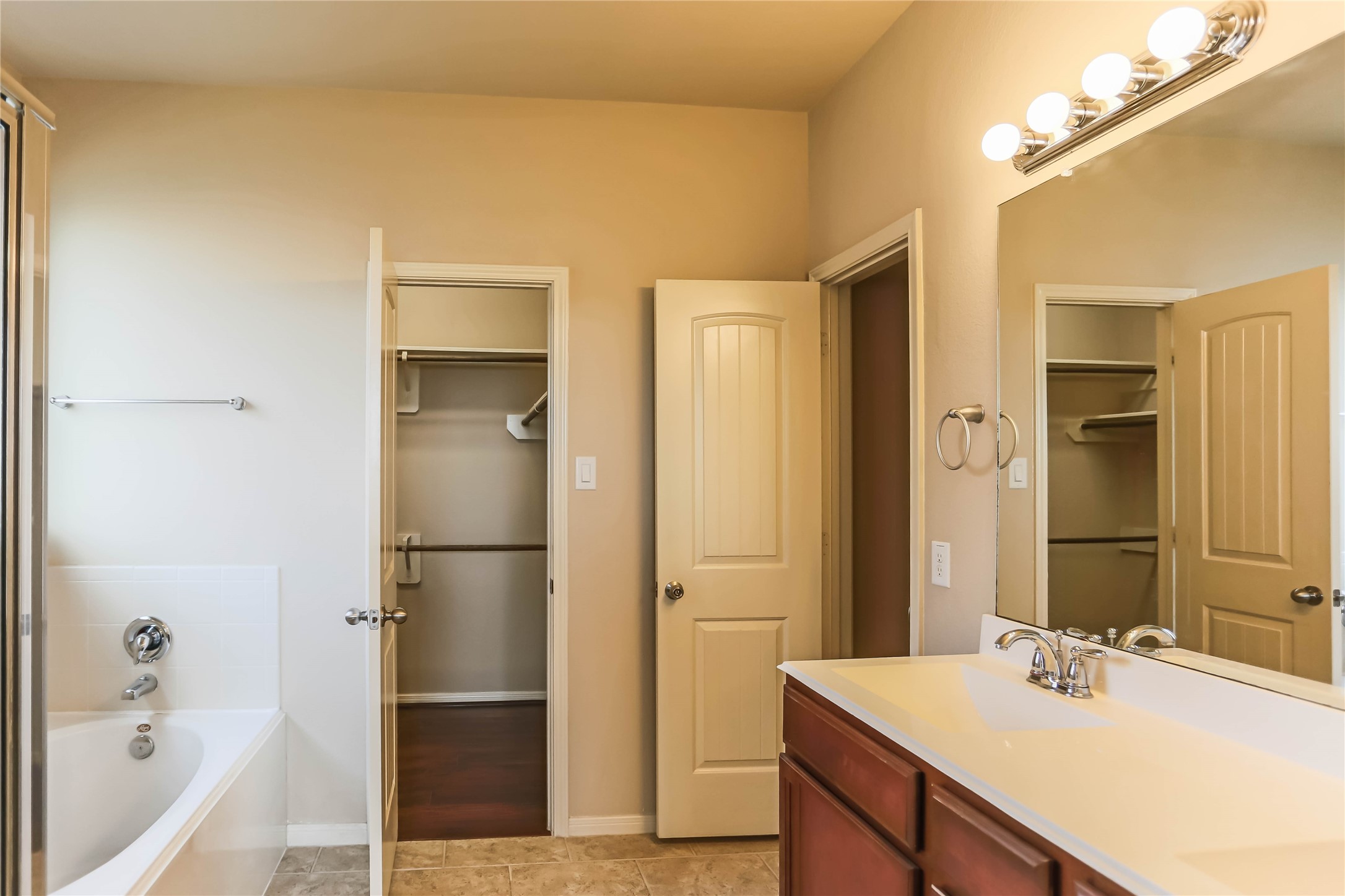 3443 Arrowhead Bay Lane Property Photo 11