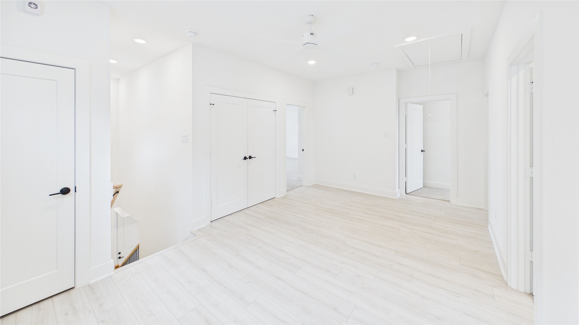 9609 Valeca Drive Property Photo 16