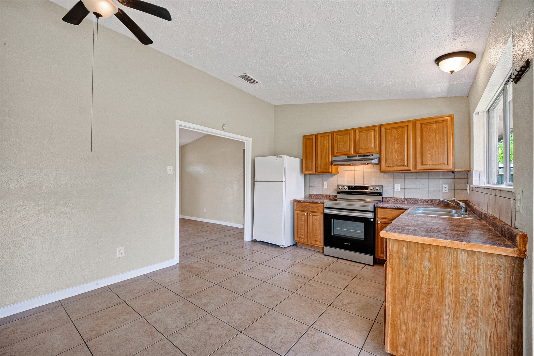 3307 Fern Rock Drive Property Photo 17